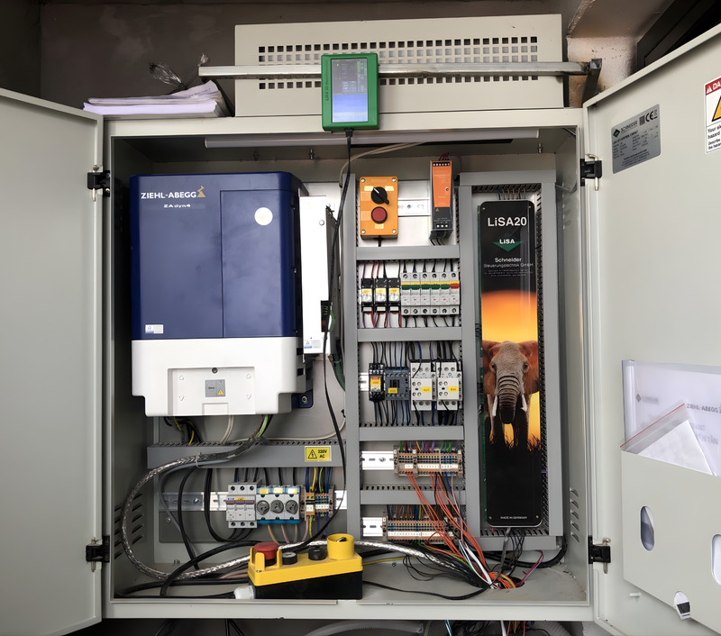 Tủ điện thang máy hệ VVVF - ACVV quyết định trực tiếp đến độ mượt mà, tốc độ phản hồi và khả năng tích hợp công nghệ giám sát từ xa
