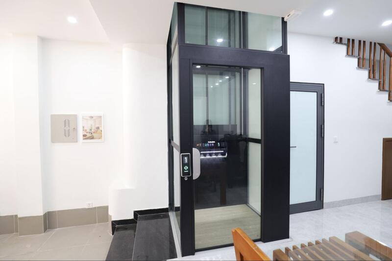 Mẫu thang Kalea Kosmos K70 màu Clifton là sự hoà hợp của phong cách hiện đại và chức năng tiện nghi