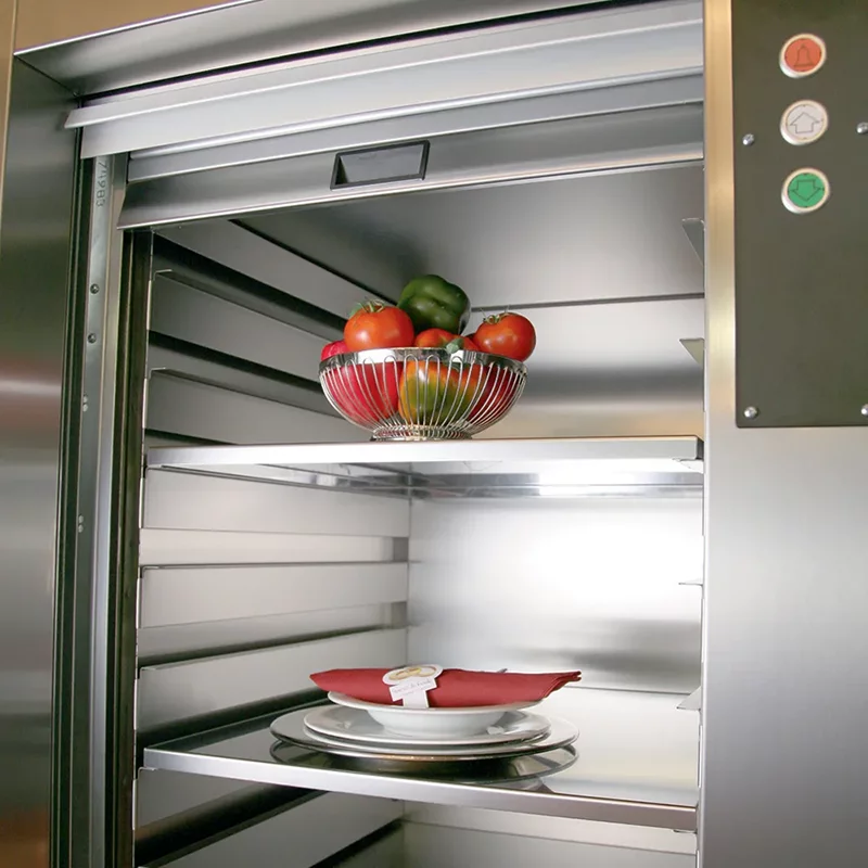 Cửa thang máy mở từ trên xuống Cửa thang máy mở từ trên xuống