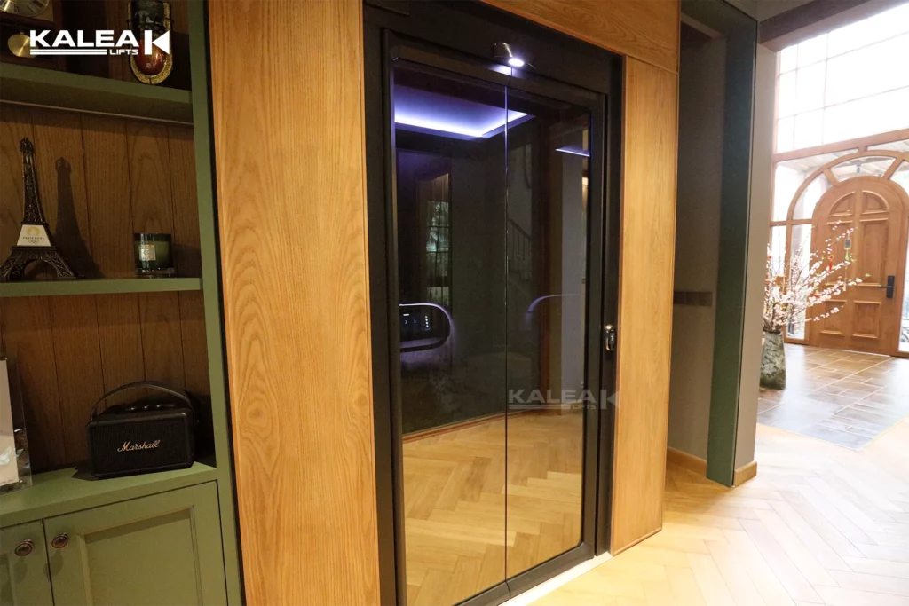 Thang cabin Kalea X30 Limited lắp đặt cho nhà có giếng thang bê tông xây sẵn tại Vinhomes Riverside, Hà Nội