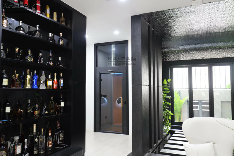 Kalea X80 lắp trong không gian nhà phố hiện đại tạo sự hài hòa với nội thất của ngôi nhà.
