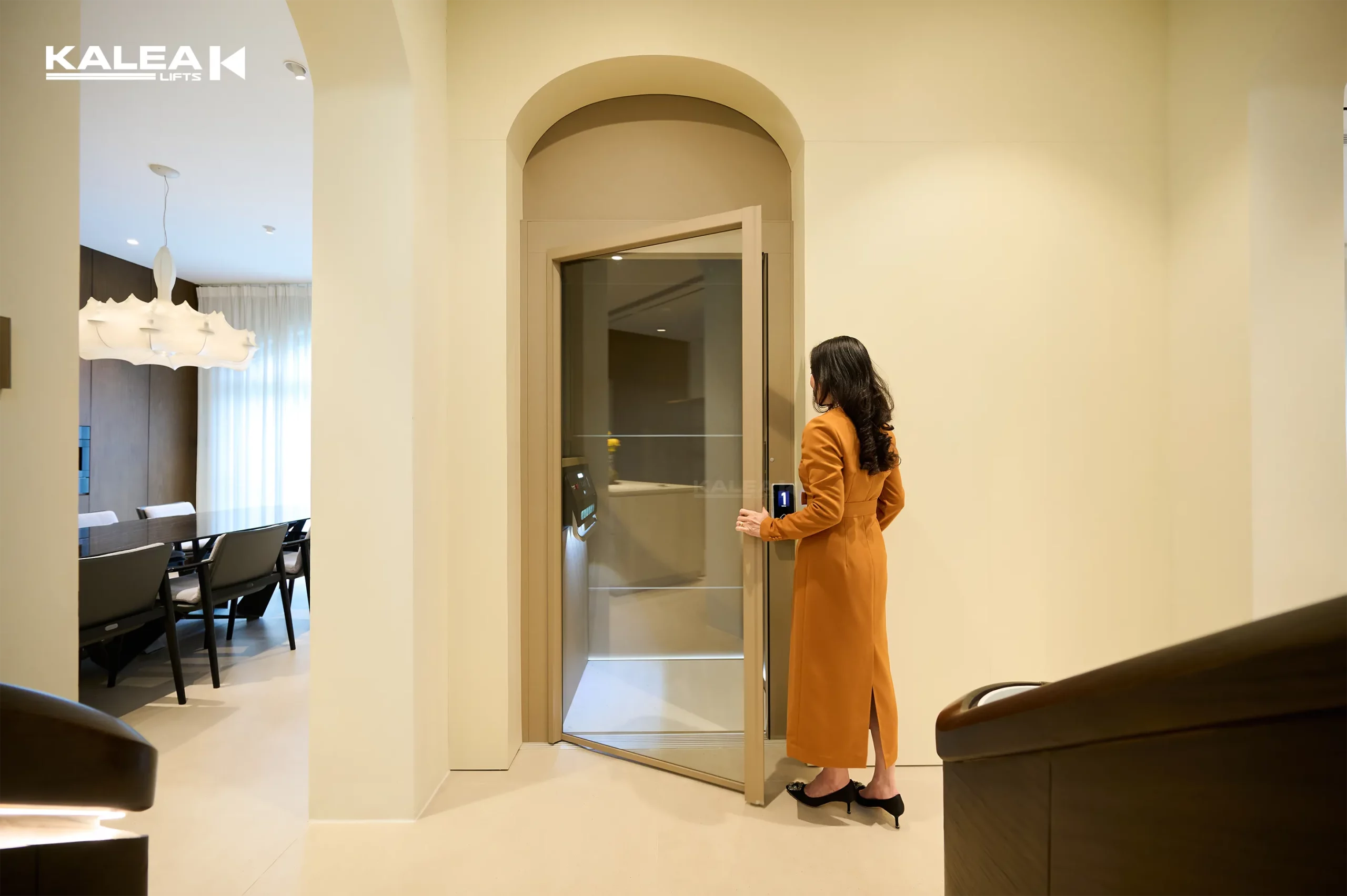 Thang máy gia đình kính Kalea K90 lắp đặt tại Vinhomes Greenbays, Hà Nội