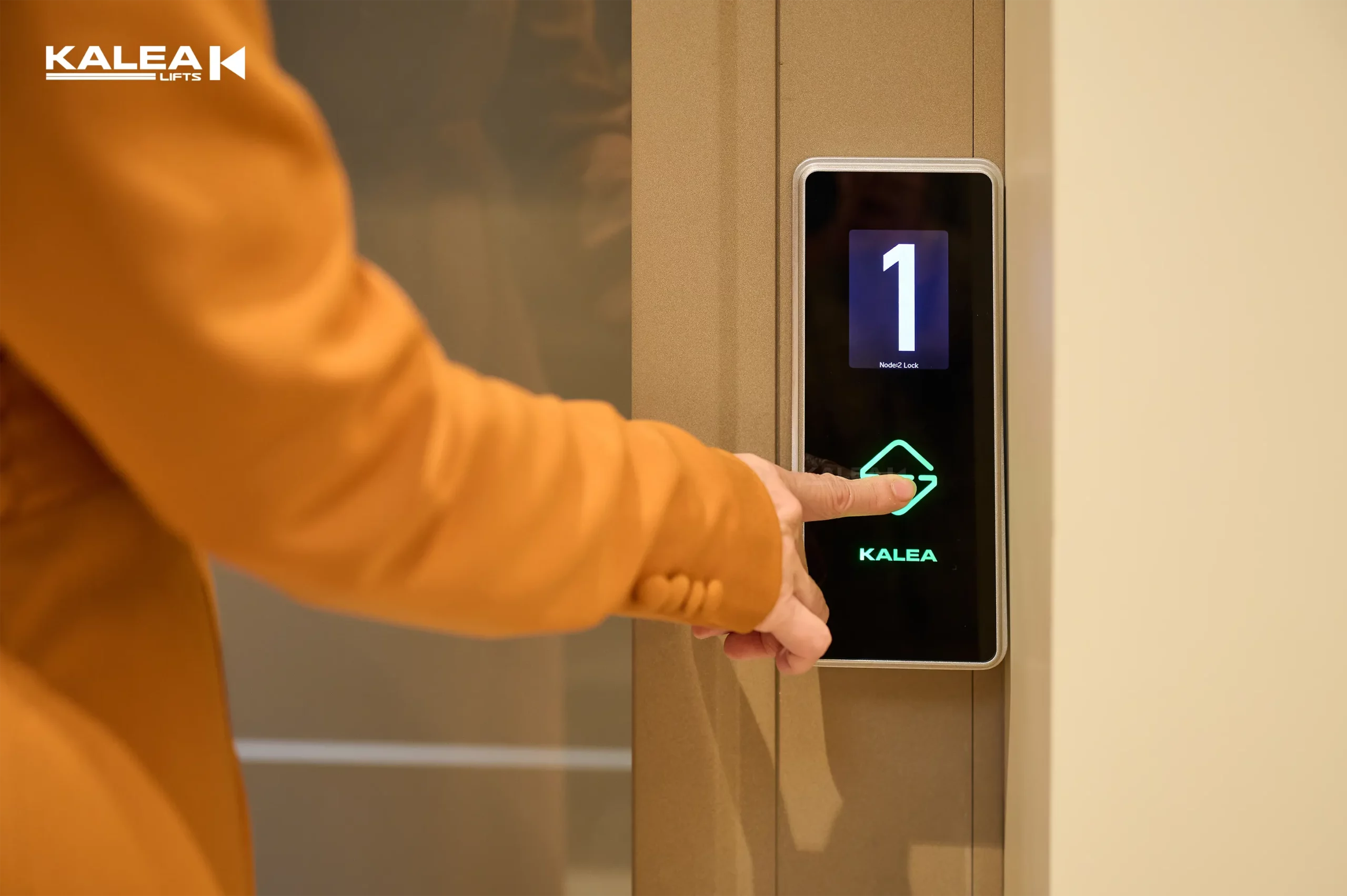 Thang máy kính gia đình Kalea thao tác đơn giản, dễ dàng sử dụng