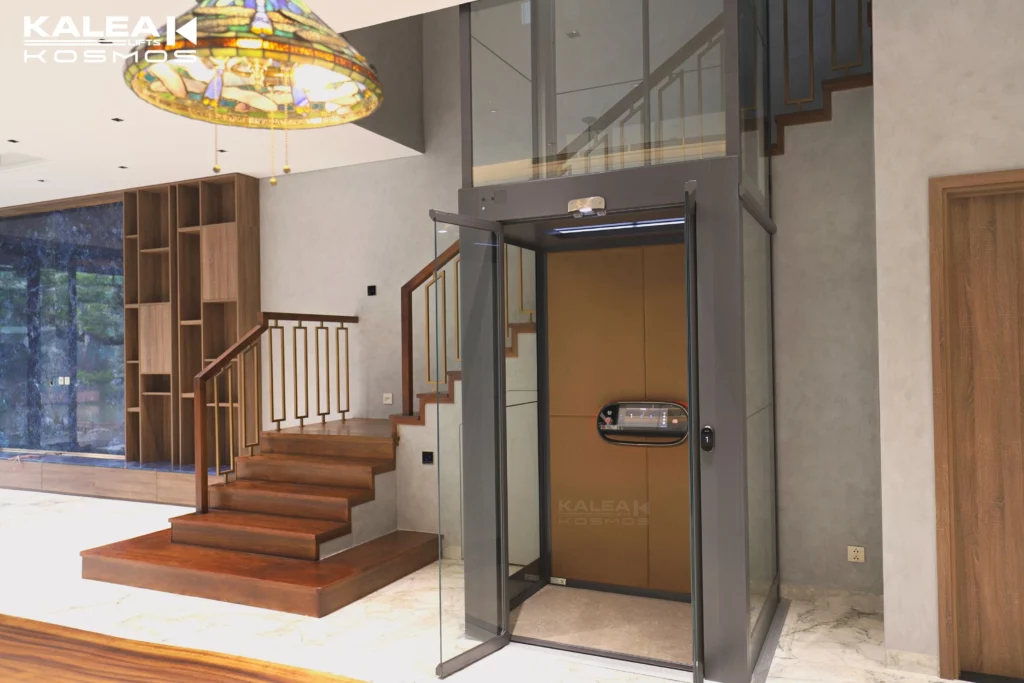 Mẫu thang máy gia đình Kalea X80 Limited cửa Saloon 2 cánh tự động cao cấp