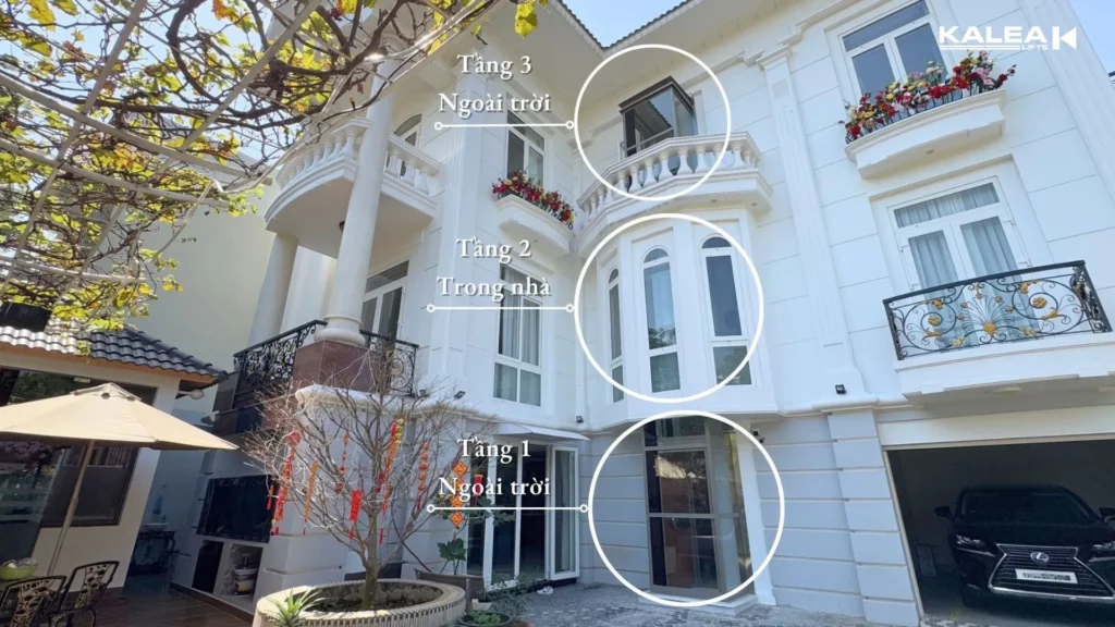 Công trình lắp đặt thang máy gia đình Kalea nửa trong nhà, nửa ngoài trời.