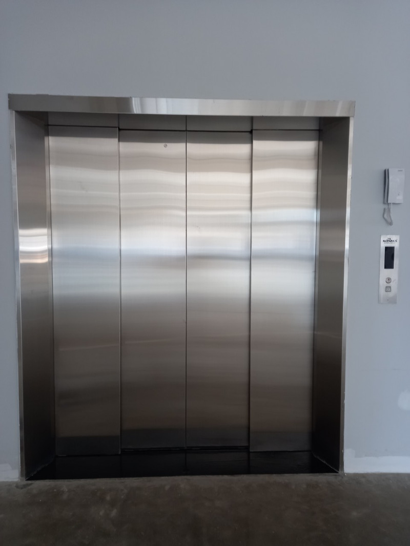 Chọn cửa thang máy 4 cánh phù hợp ngay từ đầu sẽ giúp tiết kiệm rất nhiều chi phí, đồng thời đảm bảo an toàn và đem lại trải nghiệm tốt nhất cho người dùng