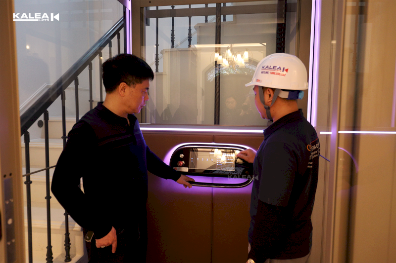 Ngoài chi phí mua thang máy, gia chủ cần tính thêm một số khoản phát sinh trong quá trình lắp đặt và sử dụng.