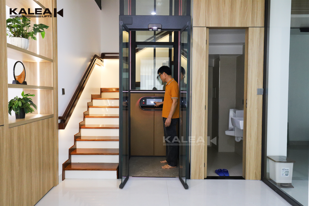Thang máy trục vít Kalea X50 Limited tại biệt thự KĐT Waterfront, Hải Phòng